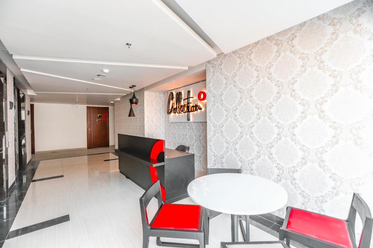 Super Oyo Collection O 16 Vittoria Residence Jakarta Extérieur photo